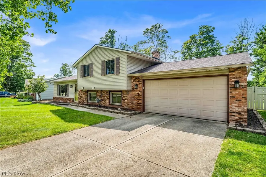 14472 S Gateway Drive, North Royalton, OH 44133 - #2