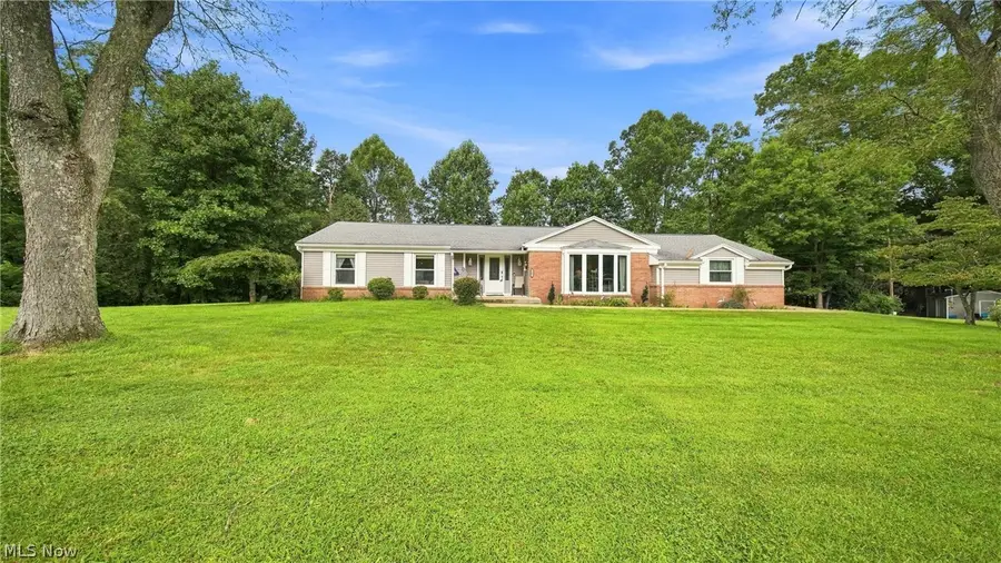 145 W Lake Street, Washington, WV 26181 - #2