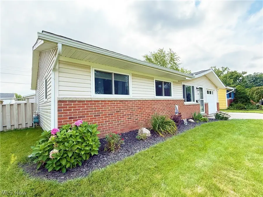 4713 Meadow Lane, Lorain, OH 44055 - #2