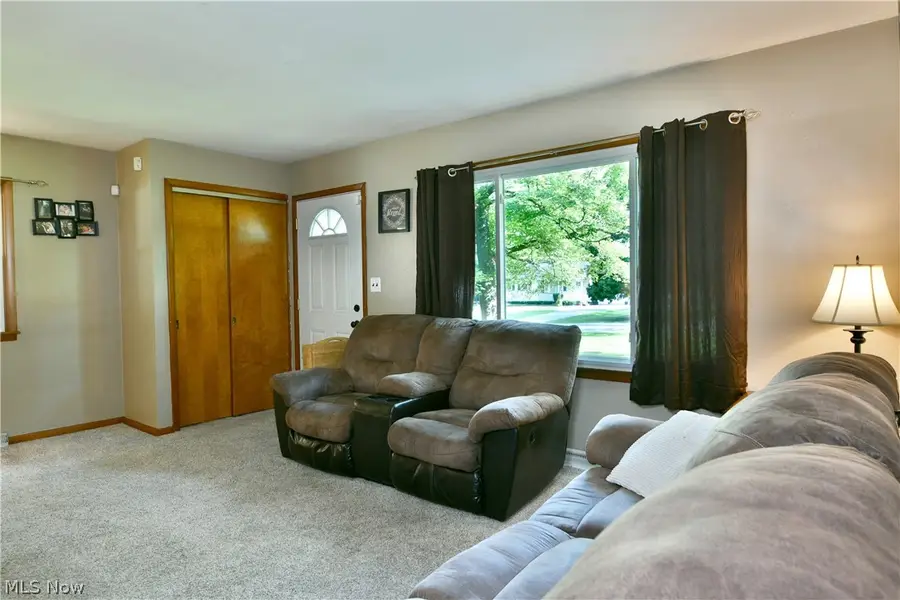 3557 Valacamp Se Avenue, Warren, OH 44484 - #3
