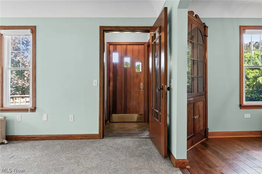 3230 E Wallings Road, Broadview Heights, OH 44147 - #3