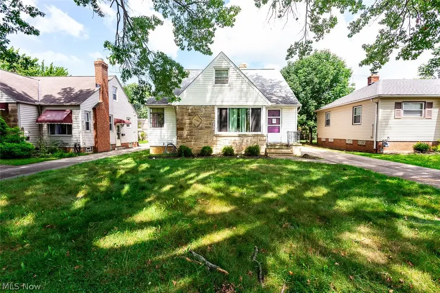 10252 Greenheath Drive, Parma Heights, OH 44130 - #3