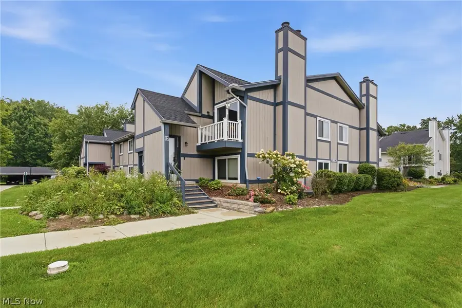 8982 Portage Pointe Drive #E, Streetsboro, OH 44241 - #3