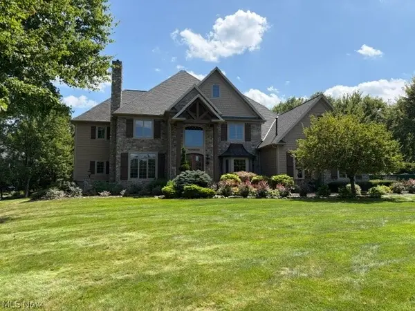 334 Crown Ridge Drive, Cuyahoga Falls, OH 44223
