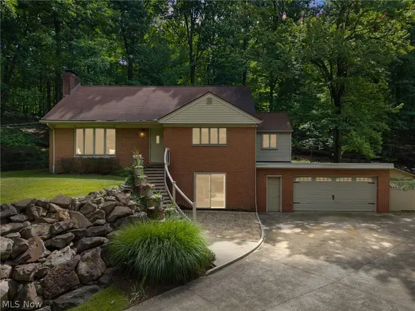 2675 W Ridgewood Drive, Parma, OH 44134