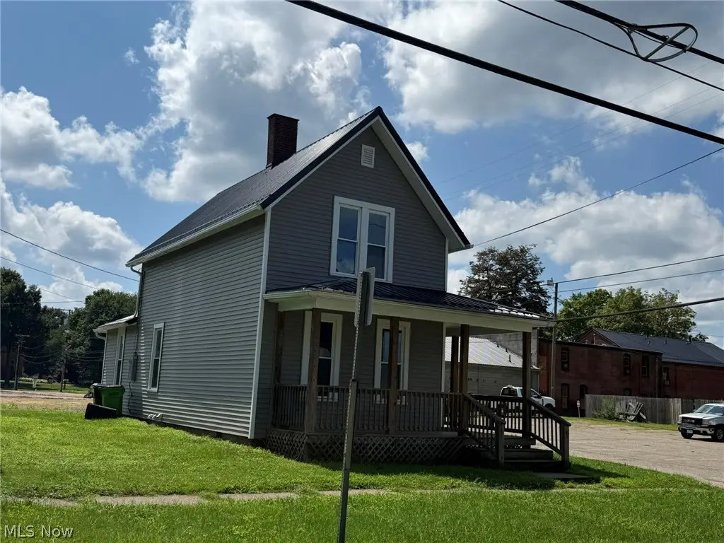327 Locust Street, Coshocton, OH 43812 - #1