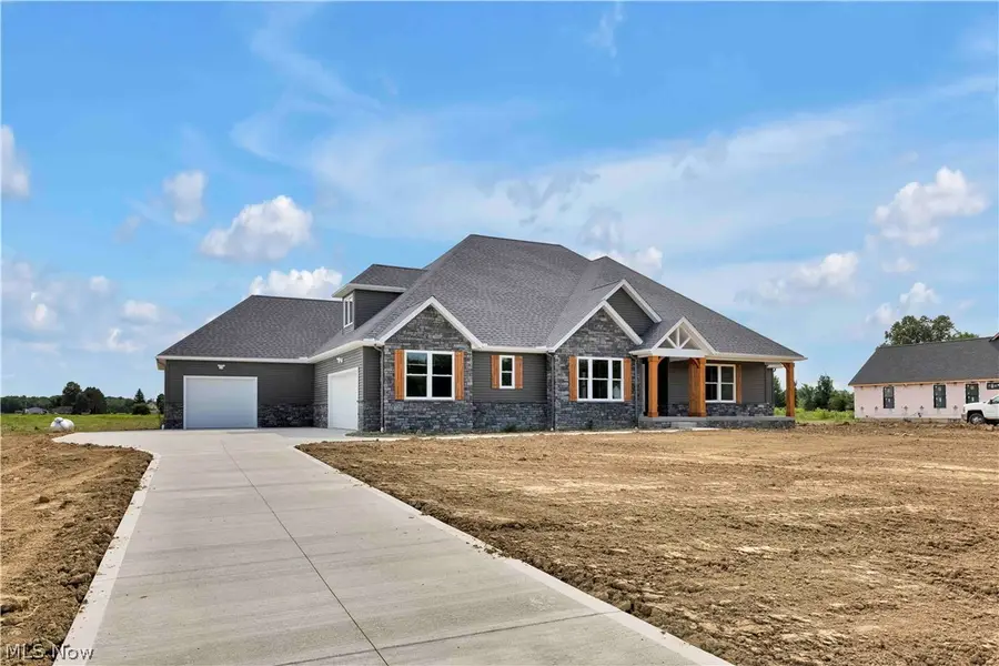 7706 Springfield Drive, Valley City, OH 44280 - #2