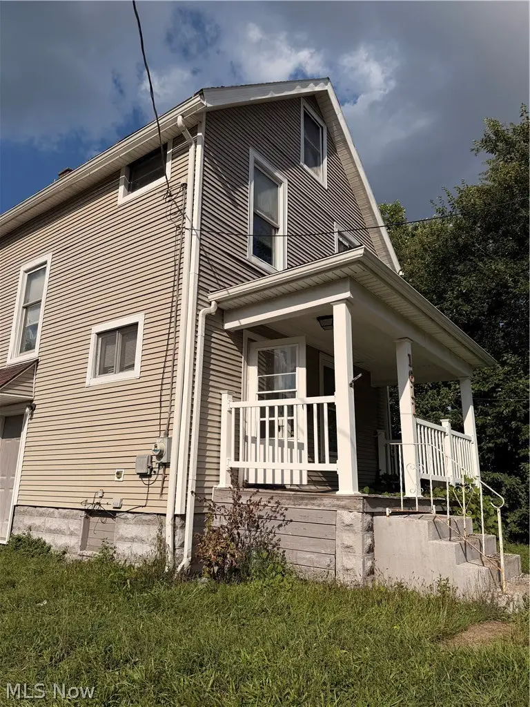 1611 10th Sw Street, Canton, OH 44706 - #2