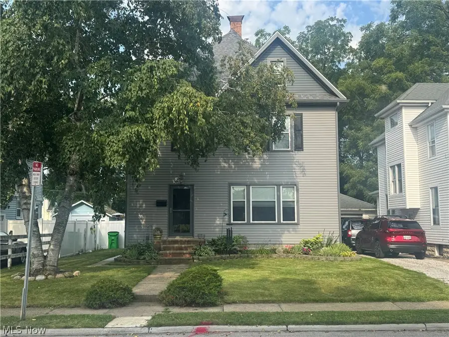 219 N Elm Street, Orrville, OH 44667 - #2