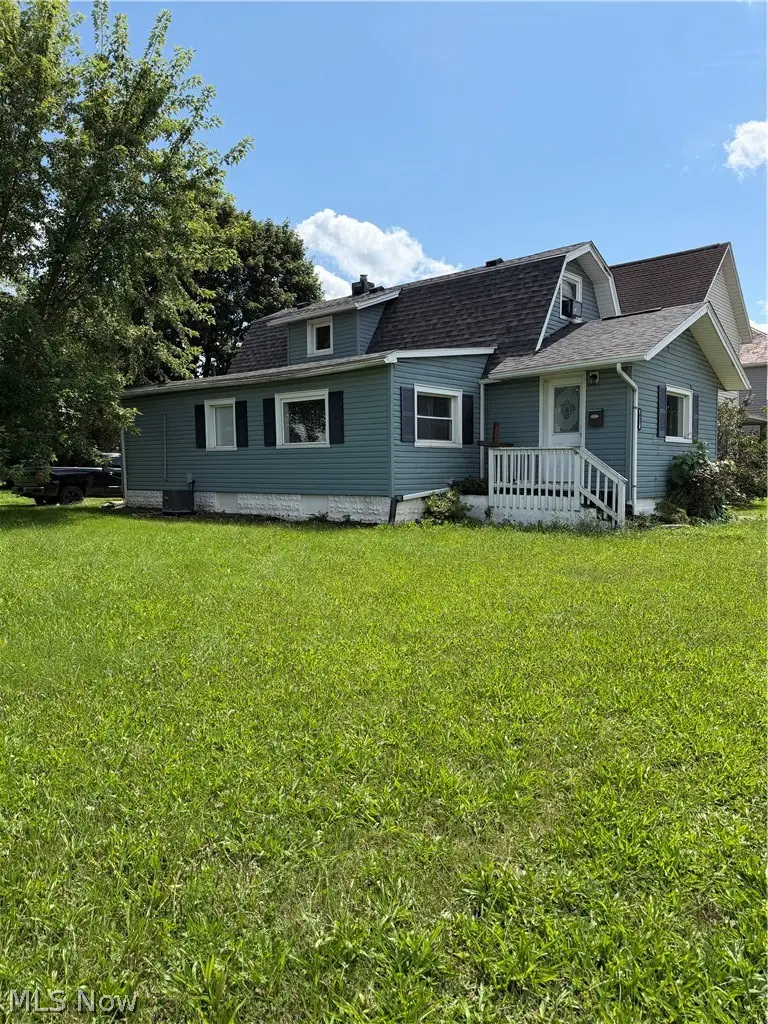 427 4th Nw Street, New Philadelphia, OH 44663 - #1
