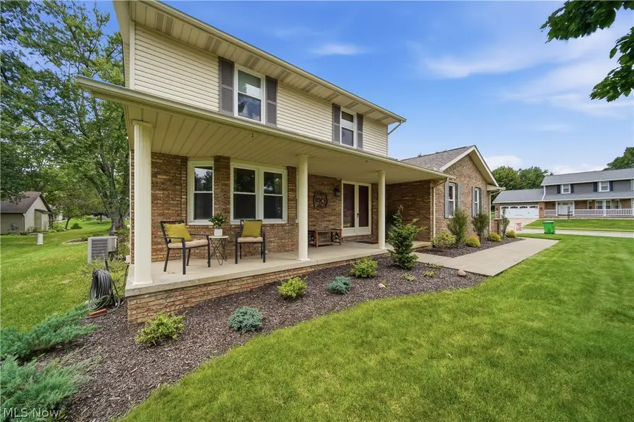 1633 Bennington Sw Circle, North Canton, OH 44709 - #2