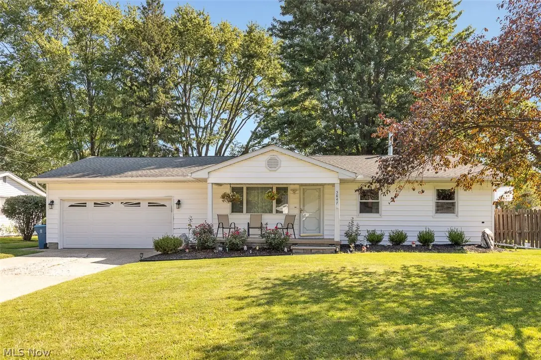 5847 Clement Drive, Lorain, OH 44053 - #1