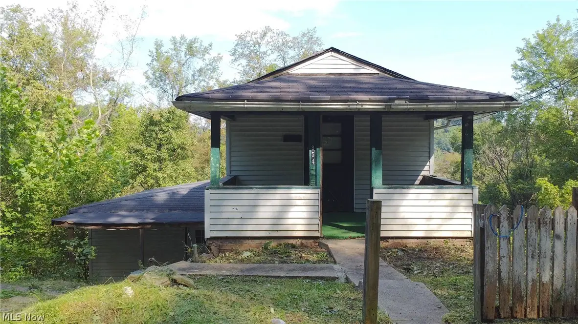 854 Spencer Avenue, Steubenville, OH 43952 - #1