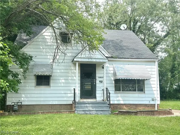 16015 S Lotus Drive, Cleveland, OH 44128