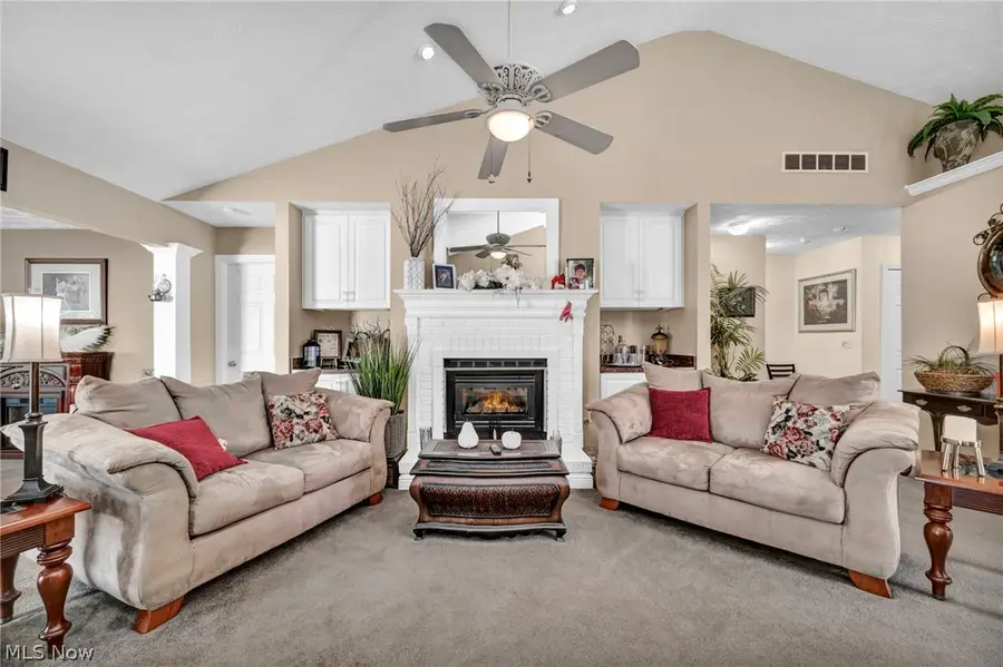 11211 Cinnamon Boulevard, North Royalton, OH 44133 - #2