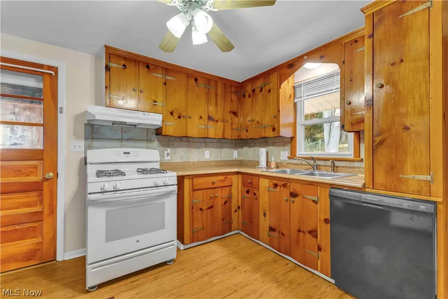 1547 49th Street, Canton, OH 44709 - #3