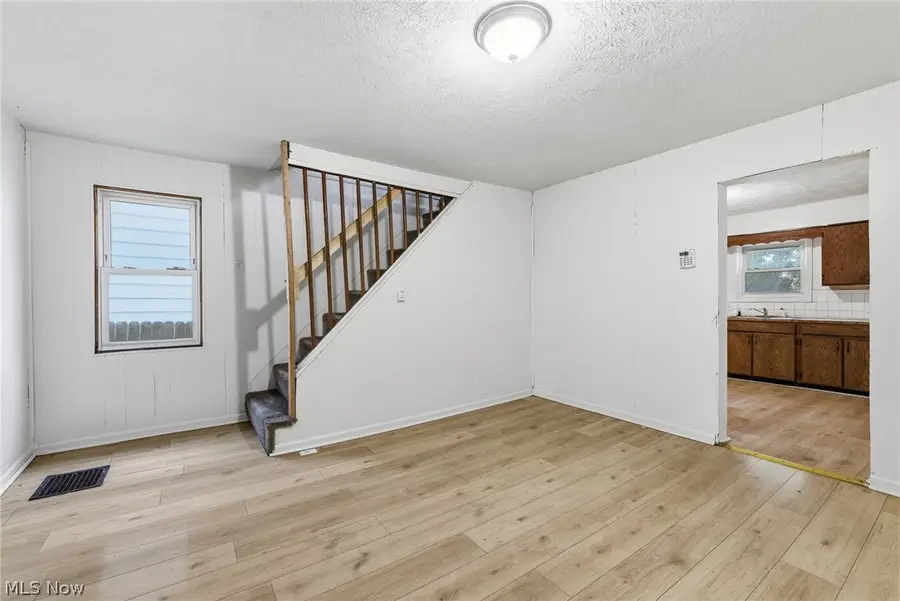 229 E 1st Street, Mansfield, OH 44902 - #2