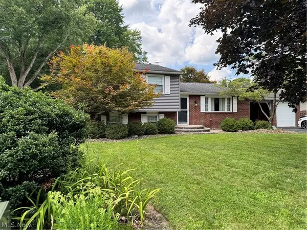 7763 Raglan Ne Drive, Warren, OH 44484