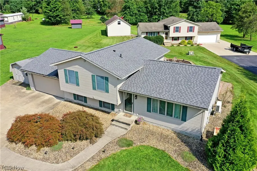 6619 Palmyra Sw Road, Warren, OH 44481 - #3