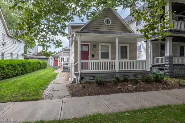 2584 W 11th Street, Cleveland, OH 44113