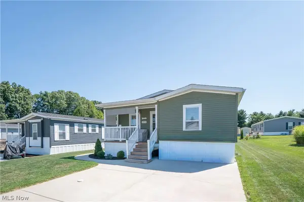 3052 Cross Creek Sw Circle, Massillon, OH 44647