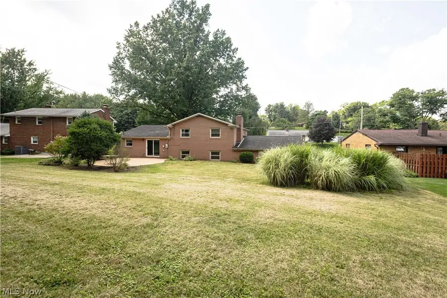 1416 Dunkeith Nw Drive, Canton, OH 44708 - #3