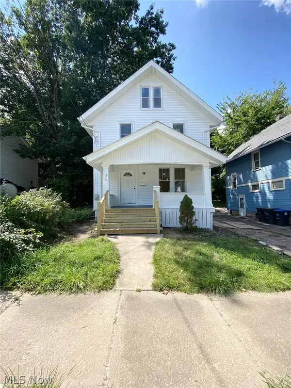 576 Kling Street, Akron, OH 44311
