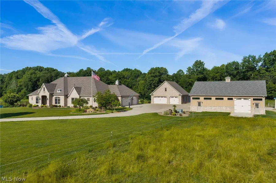 7067 Akron Nw Avenue, Canal Fulton, OH 44614 - #3