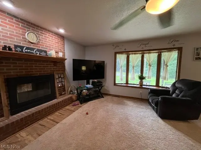 2967 Mineral City Zoar Ne Road, Bolivar, OH 44612 - #2