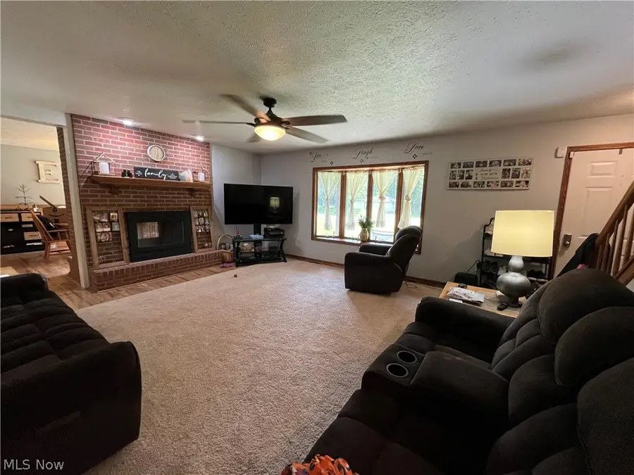 2967 Mineral City Zoar Ne Road, Bolivar, OH 44612 - #3