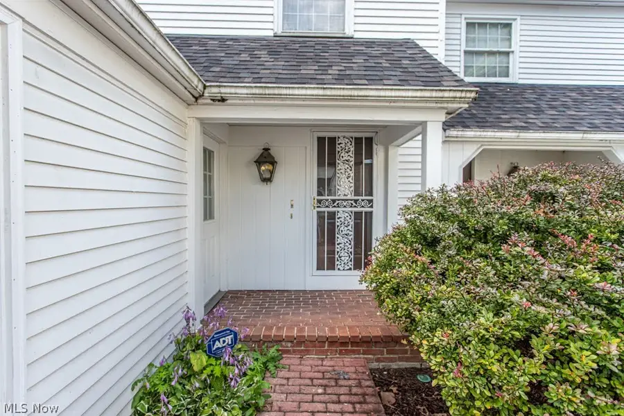 4361 Devonshire Drive, Youngstown, OH 44512 - #2