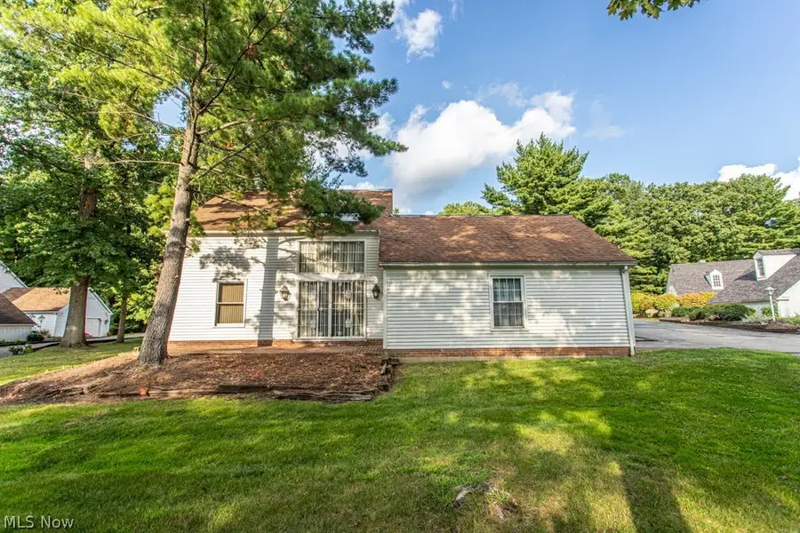 4361 Devonshire Drive, Youngstown, OH 44512 - #3