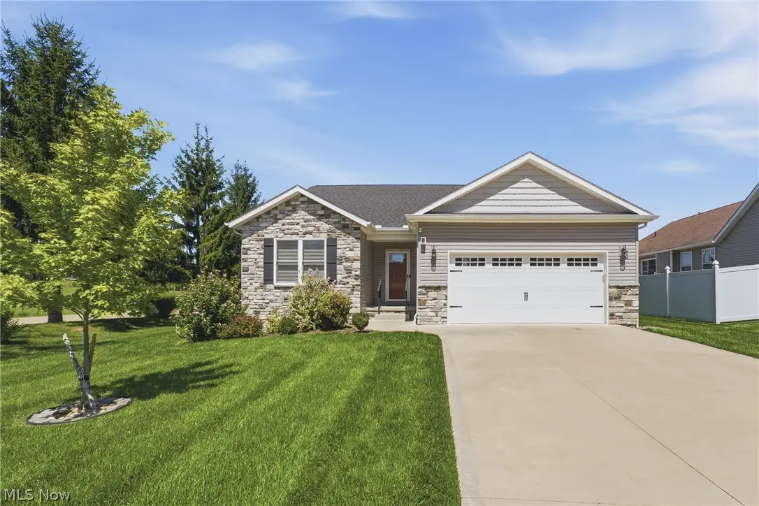 6031 Wentworth Sw Lane, Canton, OH 44706 - #1