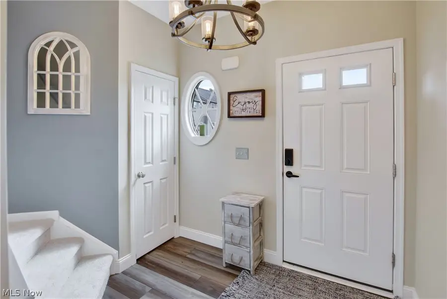 1506 Wellingshire Circle, Cuyahoga Falls, OH 44221 - #2