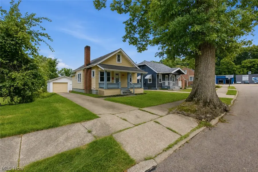 975 Corwin Avenue, Akron, OH 44310 - #2