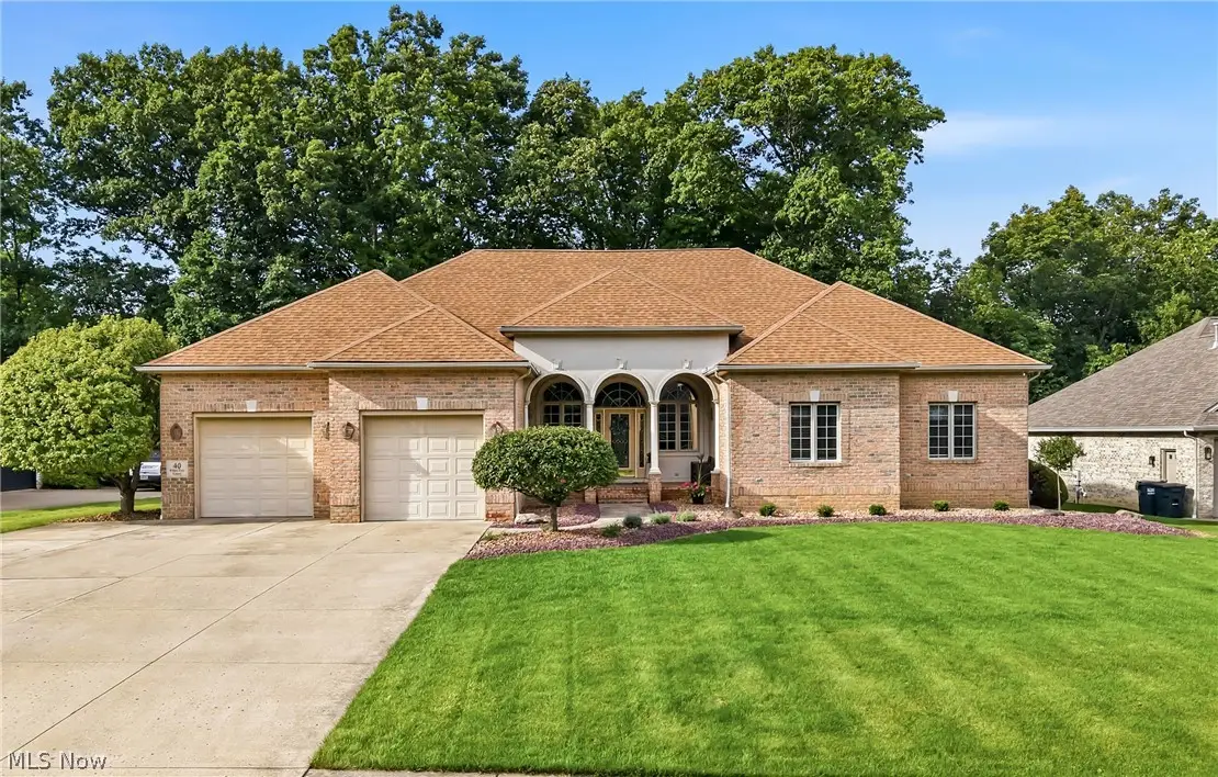 40 White Oak Court, Canfield, OH 44406 - #1