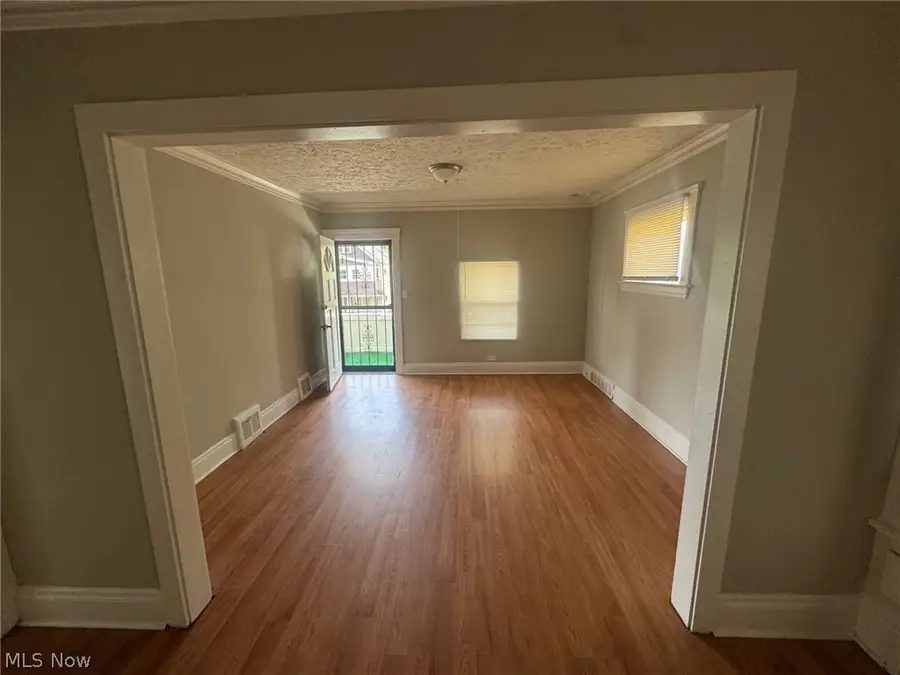 11313 Continental Avenue, Cleveland, OH 44104 - #2
