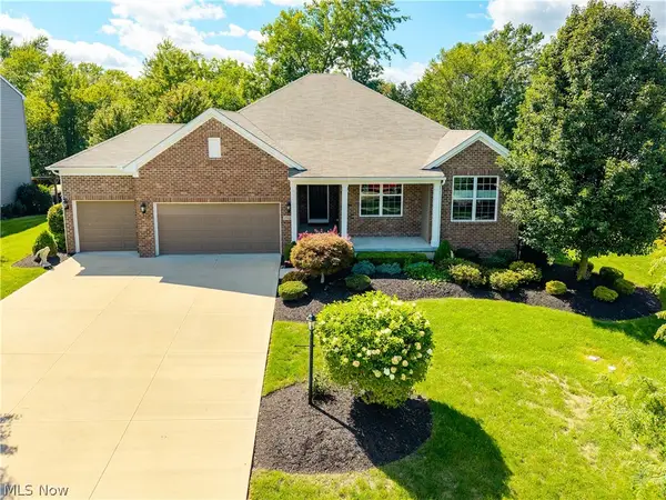 19126 Ledgestone Drive, Strongsville, OH 44149