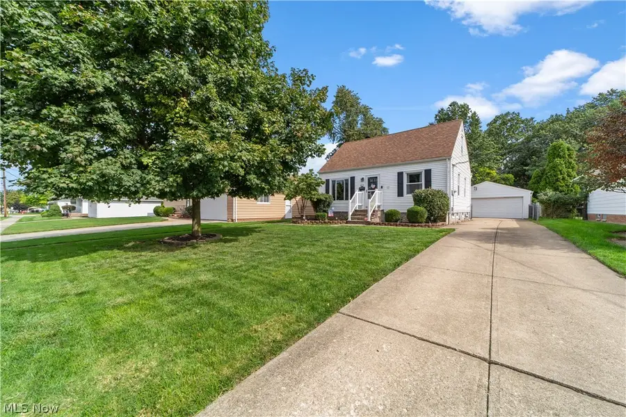 829 Elmwood Avenue, Wickliffe, OH 44092 - #2