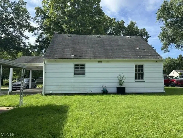 2224 Coral Sea, Youngstown, OH 44511 - #2