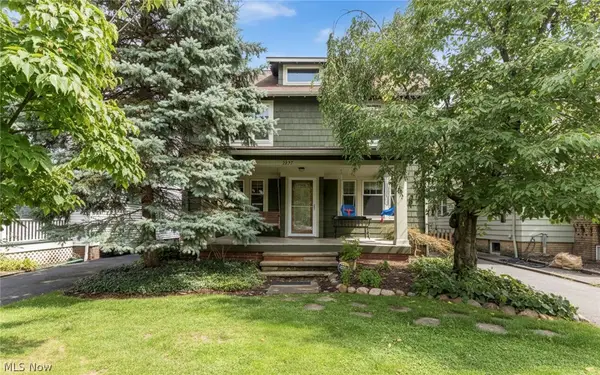 2257 Briarwood Road, Cleveland Heights, OH 44118