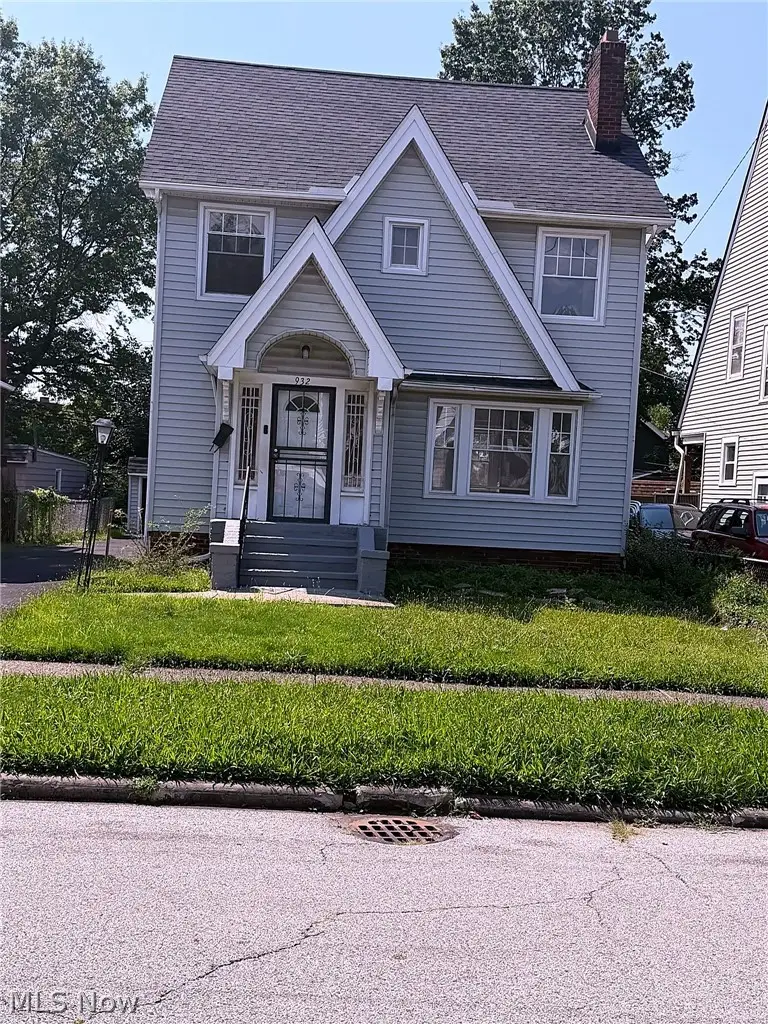 932 Vineshire Road, Cleveland Heights, OH 44121 - #3