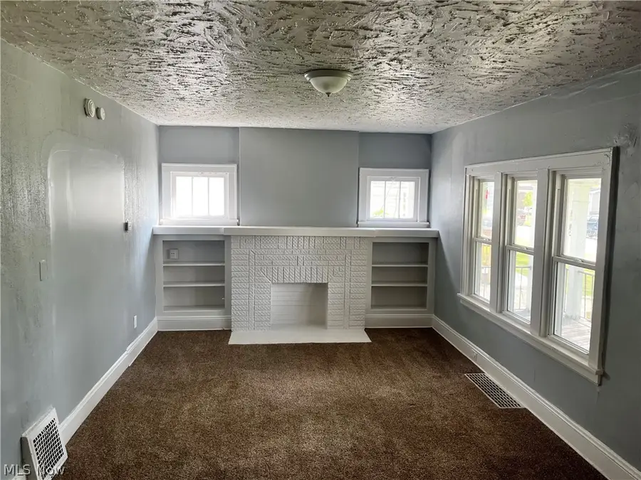 681 Moreley Avenue, Akron, OH 44320 - #3