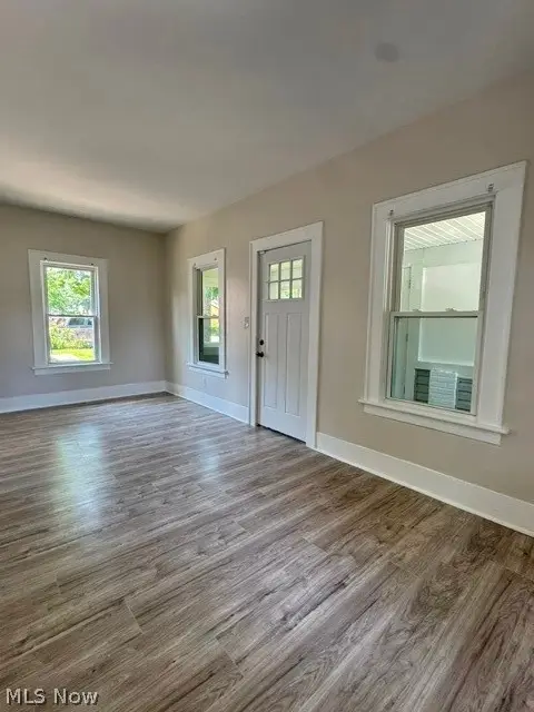 1079 Peerless Avenue, Akron, OH 44320 - #3