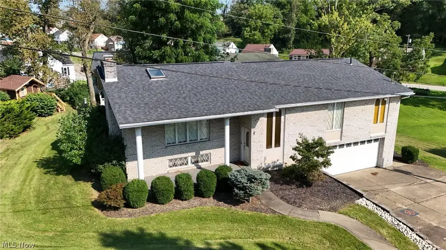 304 Henrietta Street, Weirton, WV 26062 - #2