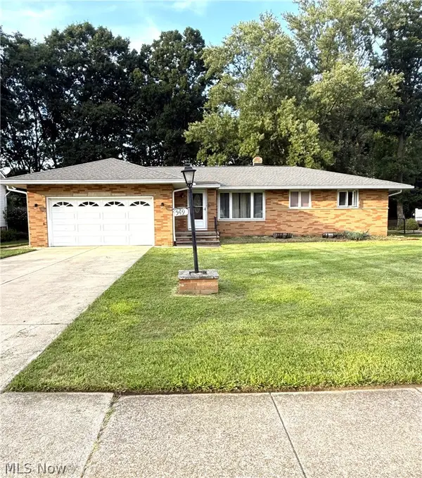 549 N Skyline Drive, Seven Hills, OH 44131