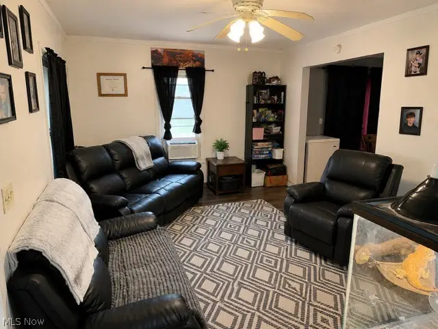 302 Ravenna Avenue, Ravenna, OH 44266 - #2