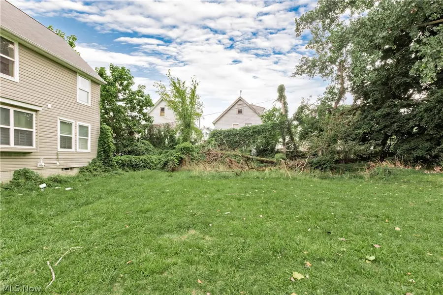 11112 Earle Avenue, Cleveland, OH 44108 - #2