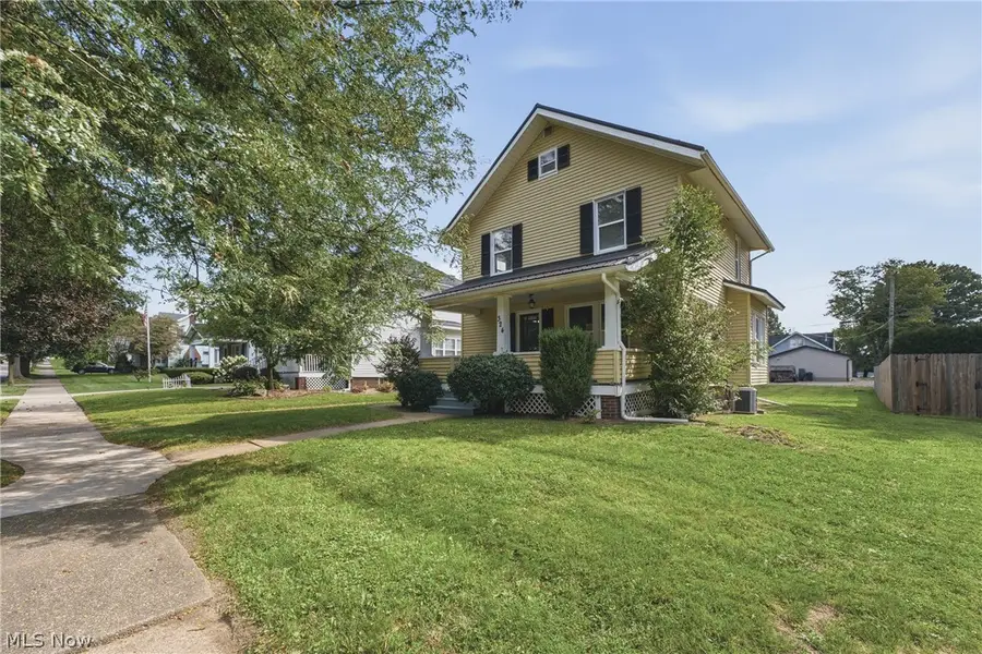 324 Tuscarawas Nw Avenue, Brewster, OH 44613 - #2