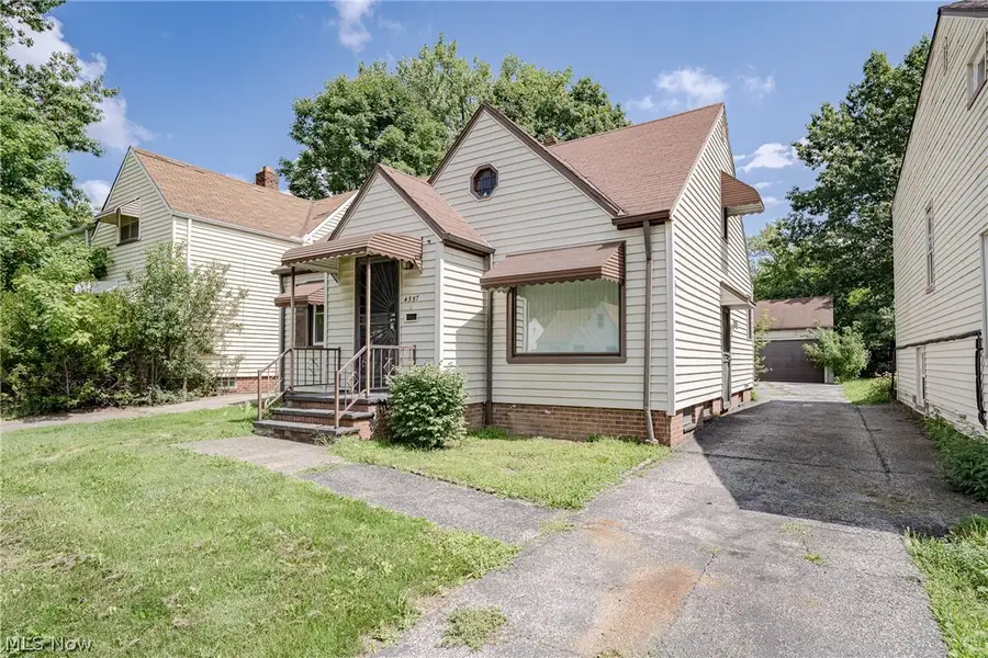 4357 Ingleside Road, Warrensville Heights, OH 44128 - #2